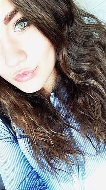 Kadıköy Evde Karma Seks Yapan Yeşil Gözlü Escort Derya - Image 1
